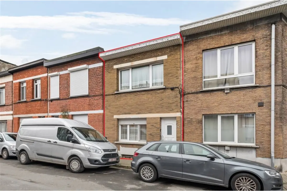 Huis te  koop in Deurne 2100 229000.00€ 2 slaapkamers 103.00m² - Zoekertje 640340