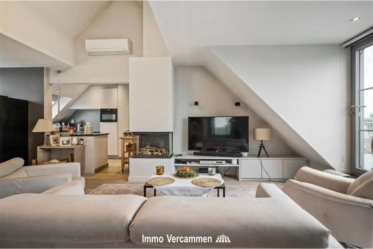 Appartement te  koop in Koningshooikt 2500 395000.00€ 2 slaapkamers 107.00m² - Zoekertje 641342