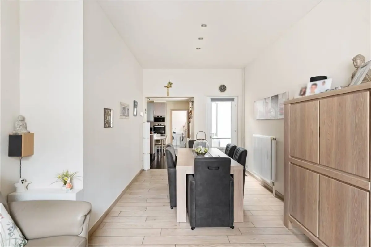 Huis te  koop in Hoboken 2660 329000.00€ 2 slaapkamers 102.00m² - Zoekertje 640861