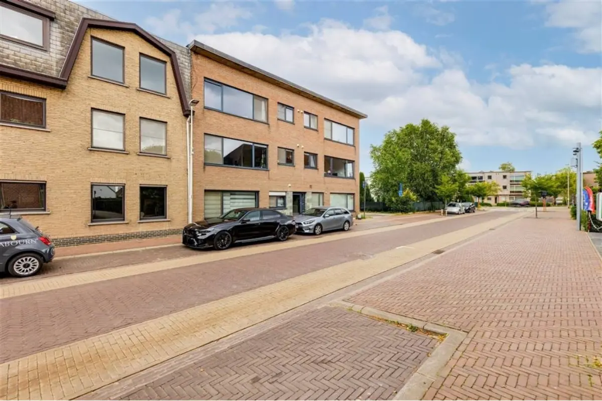 Appartement te  koop in Vremde 2531 255000.00€ 3 slaapkamers 106.00m² - Zoekertje 642130