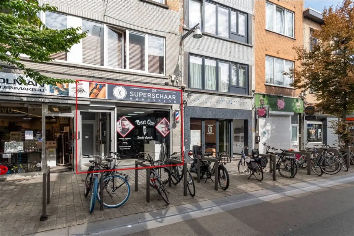 Handelszaak te  koop in Berchem 2600 189000.00€  slaapkamers 68.00m² - Zoekertje 642251