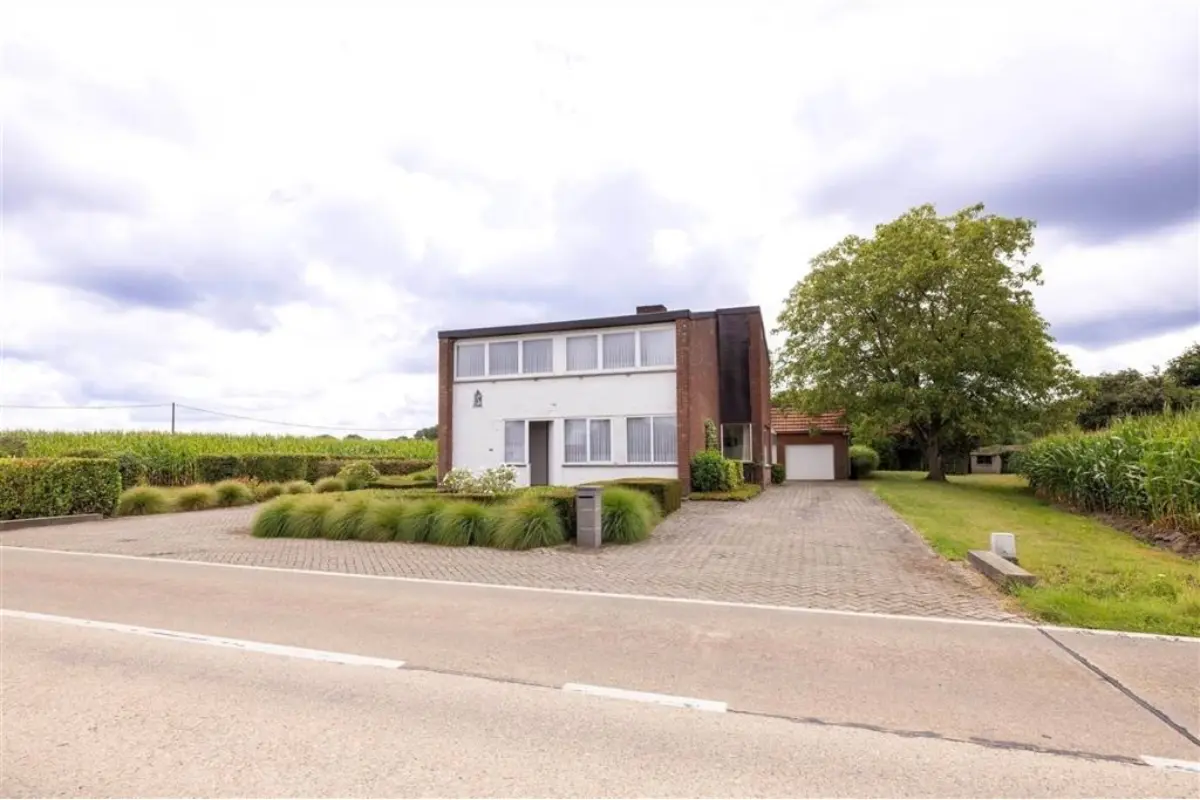 Huis te  koop in Eindhout 2430 325000.00€ 6 slaapkamers 216.00m² - Zoekertje 642149