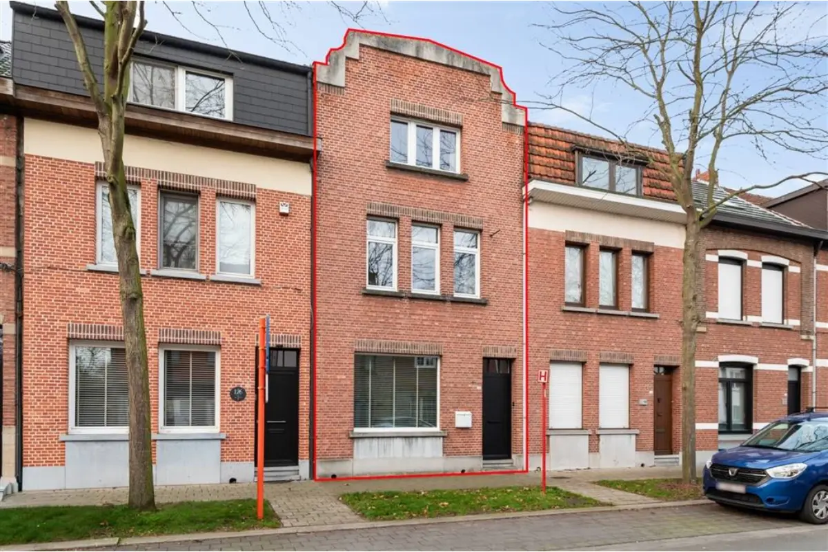 Huis te  koop in Brasschaat 2930 549000.00€ 4 slaapkamers 191.00m² - Zoekertje 643313