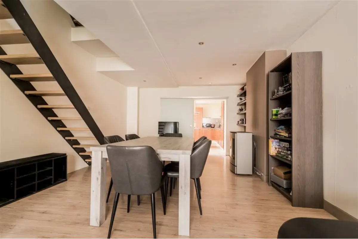 Huis te  koop in Blaasveld 2830 310000.00€ 3 slaapkamers 140.00m² - Zoekertje 643451