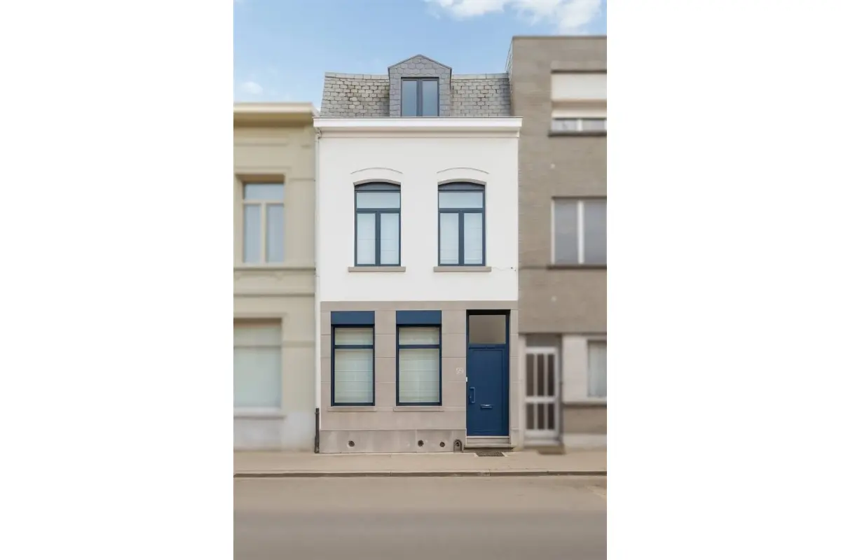 Huis te  koop in Lier 2500 349000.00€ 4 slaapkamers 158.00m² - Zoekertje 644085
