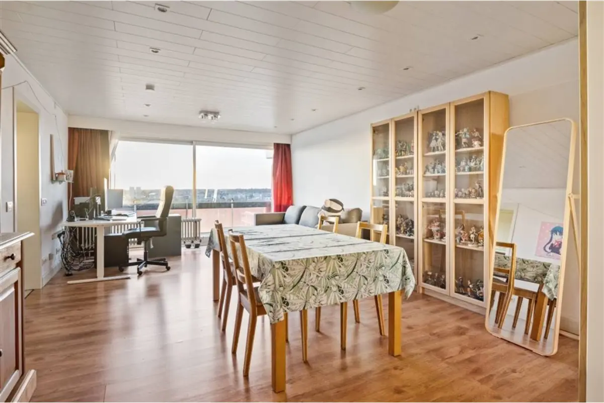 Appartement te  koop in Borgerhout 2140 169000.00€ 2 slaapkamers 82.00m² - Zoekertje 644393