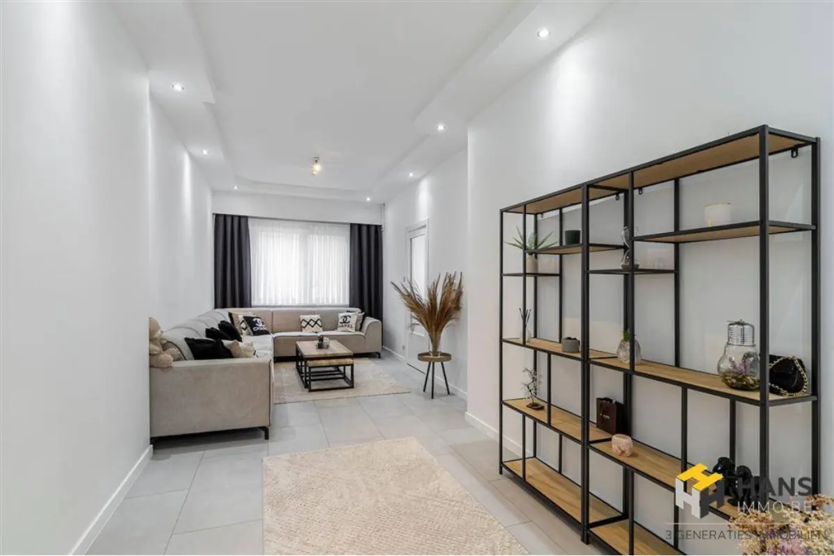 Huis te  in Berchem 2600 465000.00€ 3 slaapkamers 130.00m² - Zoekertje 645717