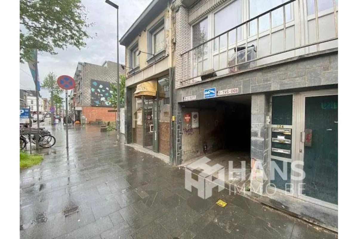 Parking & garage te  koop in Deurne 2100 100000.00€  slaapkamers m² - Zoekertje 645081