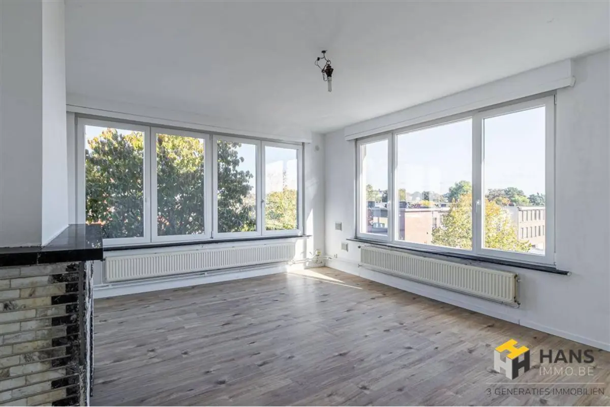 Appartement te  koop in Deurne 2100 199000.00€ 1 slaapkamers 71.00m² - Zoekertje 645022