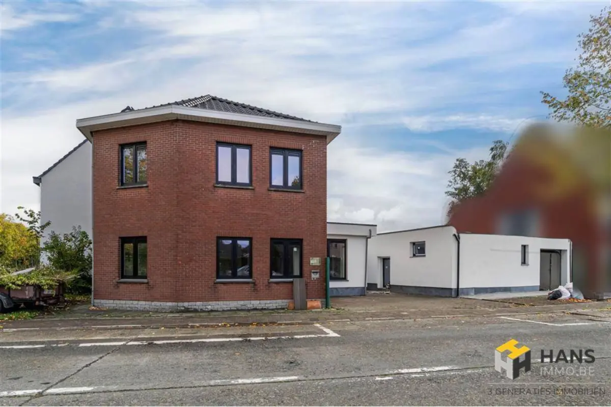 Huis te  koop in Bornem 2880 549000.00€ 6 slaapkamers 248.00m² - Zoekertje 644999