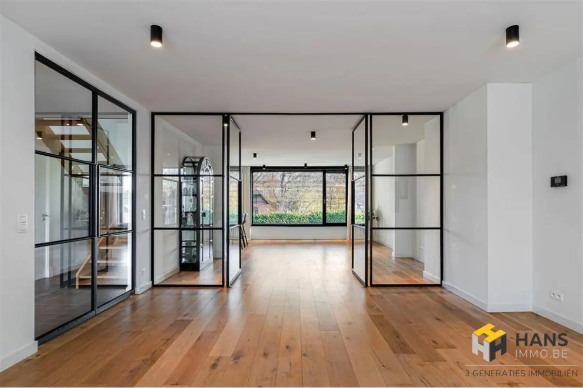 Penthouse te  koop in Kapellen 2950 499000.00€ 2 slaapkamers 170.00m² - Zoekertje 645718