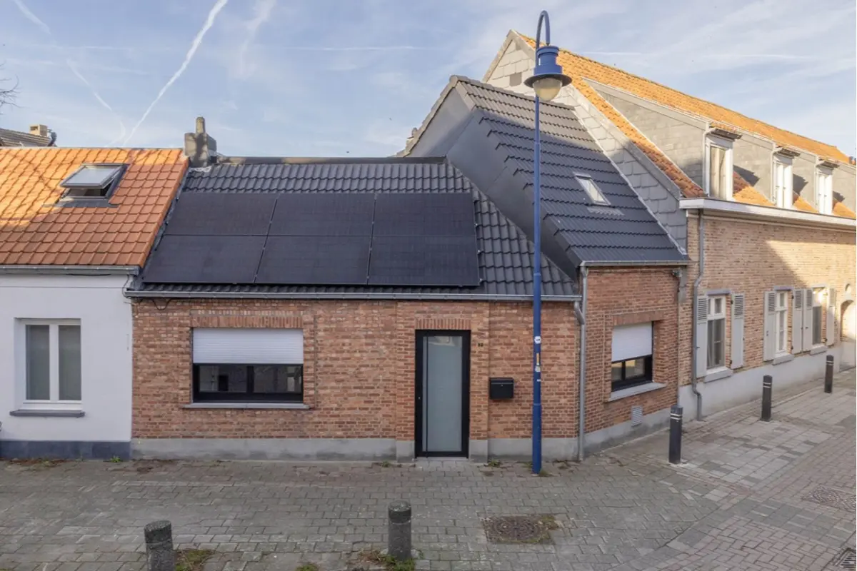 Huis te  koop in Kontich 2550 338000.00€ 2 slaapkamers 94.00m² - Zoekertje 645504