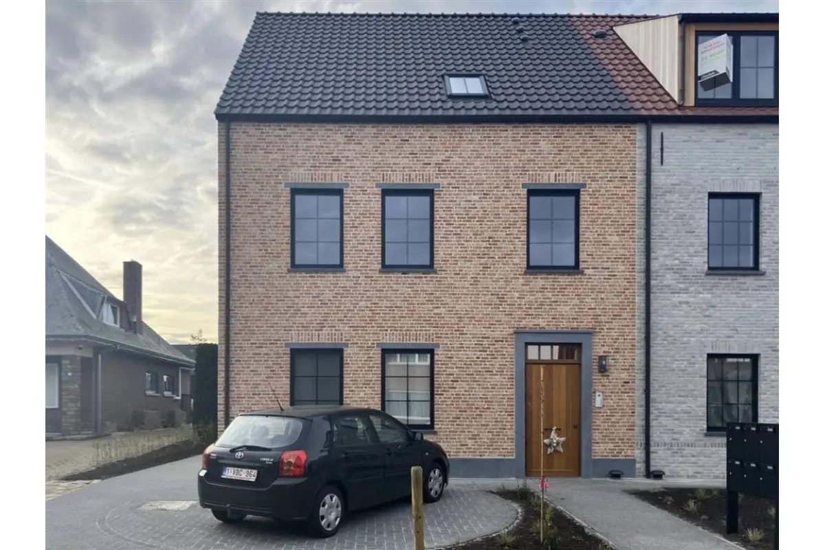 Appartement te  huur in Zoerle-Parwijs 2260 875.00€ 2 slaapkamers m² - Zoekertje 645986