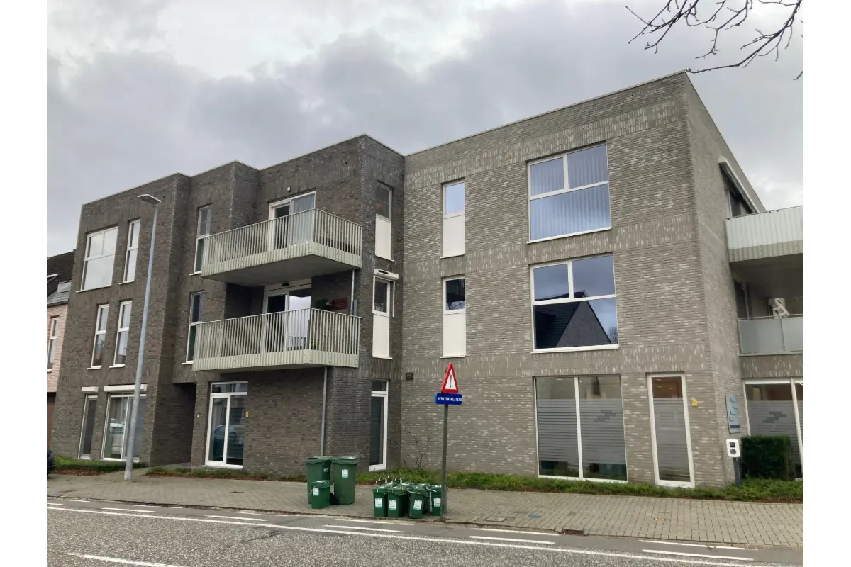 Appartement te  huur in Mol 2400 920.00€ 3 slaapkamers 106.00m² - Zoekertje 647410