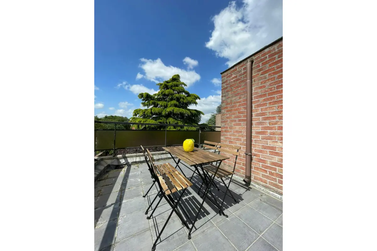 Appartement te  huur in Turnhout 2300 1650.00€  slaapkamers m² - Zoekertje 646923