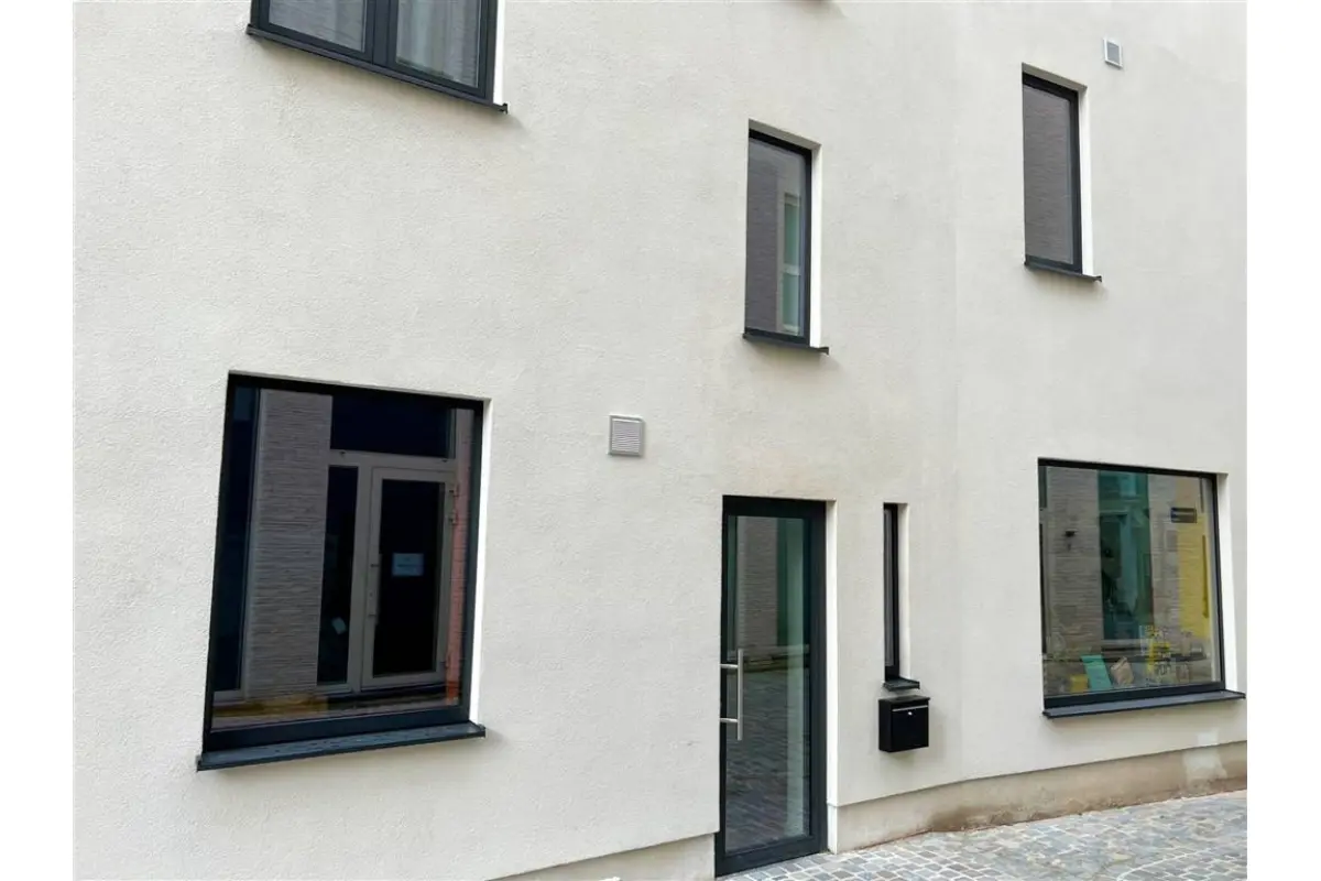 Appartement te  huur in Mechelen 2800 1750.00€ 3 slaapkamers 172.00m² - Zoekertje 647158