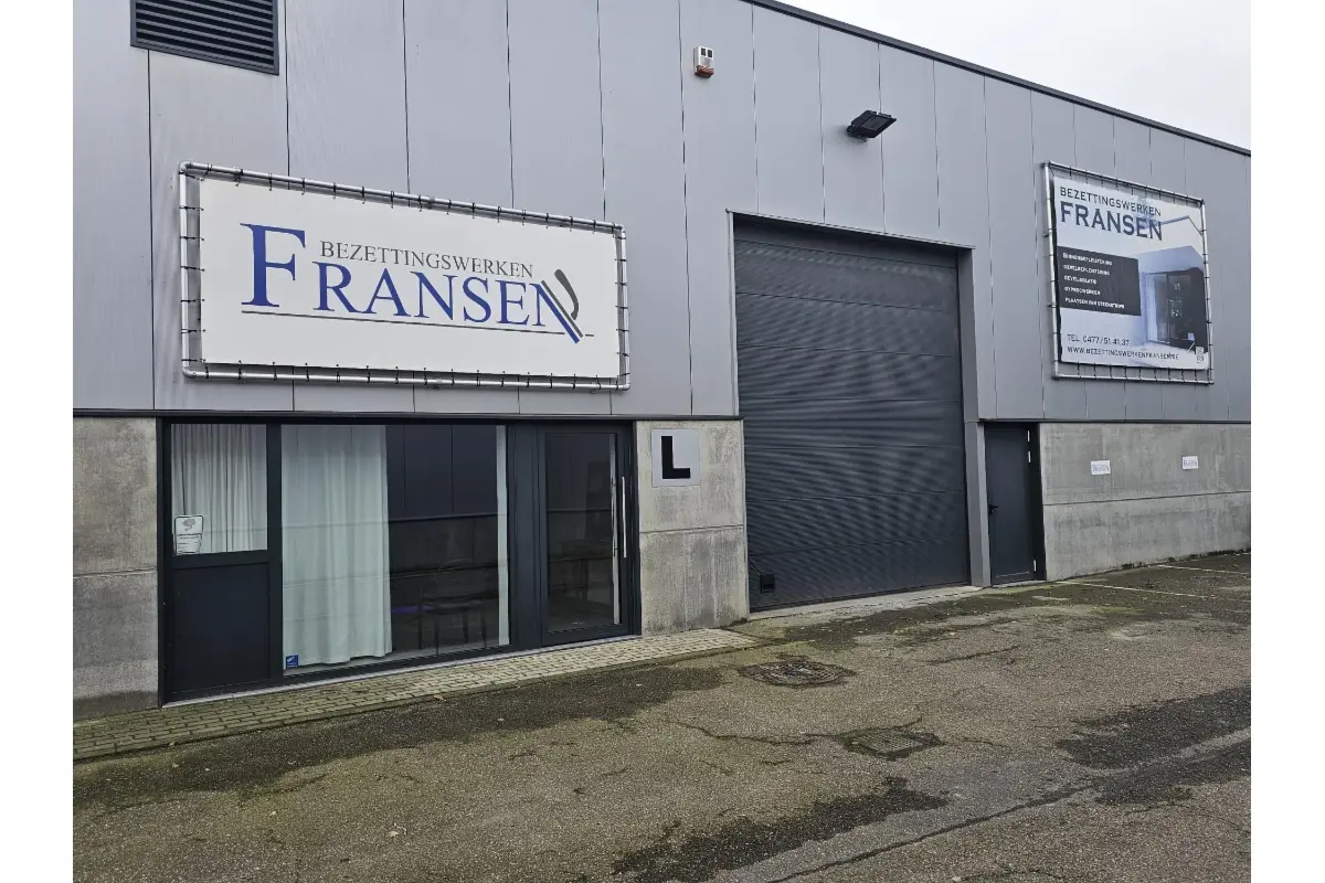 Handelszaak te  koop in Tongerlo 2260 560000.00€ 0 slaapkamers m² - Zoekertje 647733