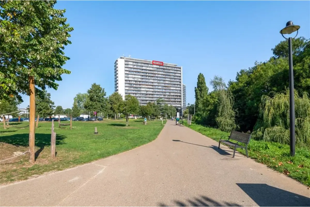 Appartement te  koop in Borgerhout 2140 179000.00€ 2 slaapkamers 84.00m² - Zoekertje 648287