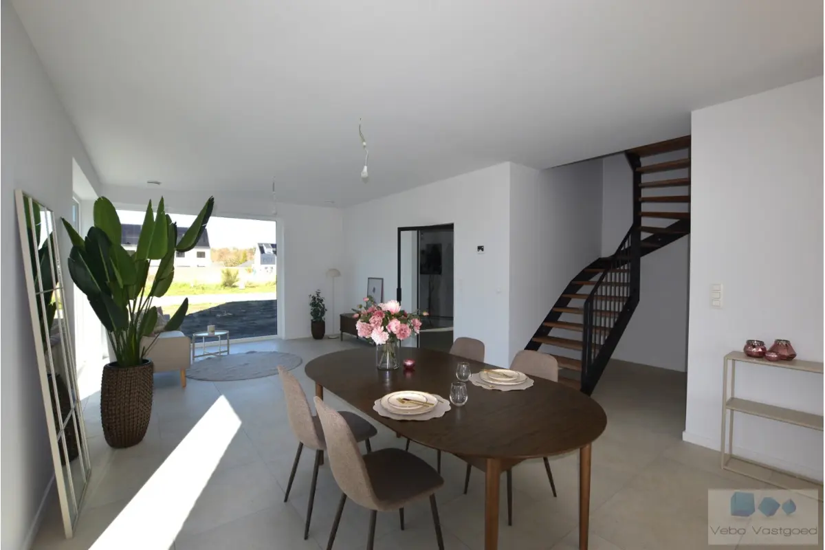 Huis te  koop in Laakdal 2430 420000.00€ 3 slaapkamers 180.00m² - Zoekertje 647981