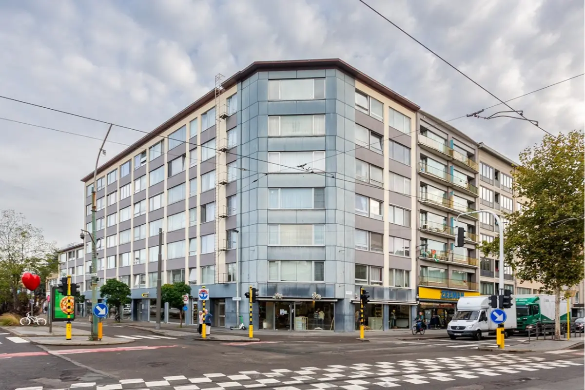 Handelszaak te  koop in Deurne 2100 309000.00€  slaapkamers 160.00m² - Zoekertje 648836