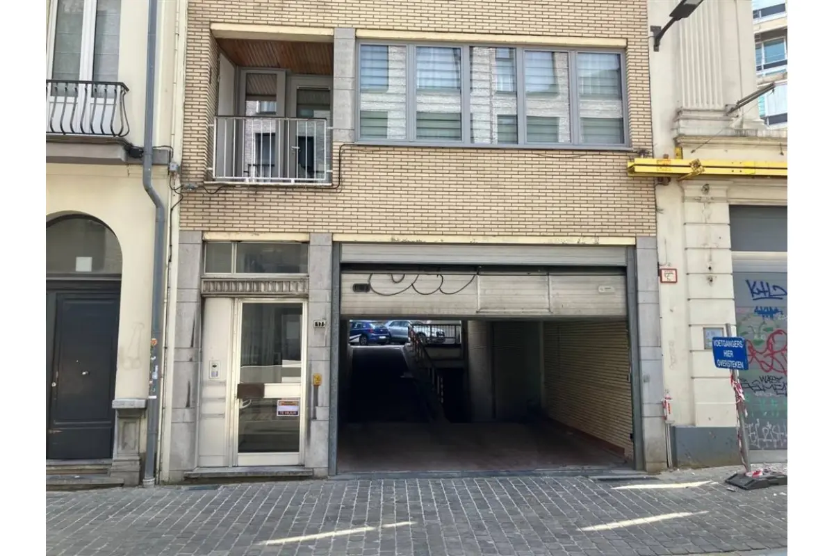 Parking te  koop in Antwerpen 2000 18000.00€  slaapkamers m² - Zoekertje 648959