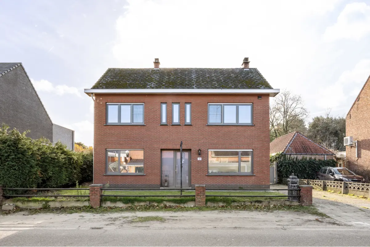 Huis te  koop in Mol 2400 379000.00€ 5 slaapkamers 246.00m² - Zoekertje 649179