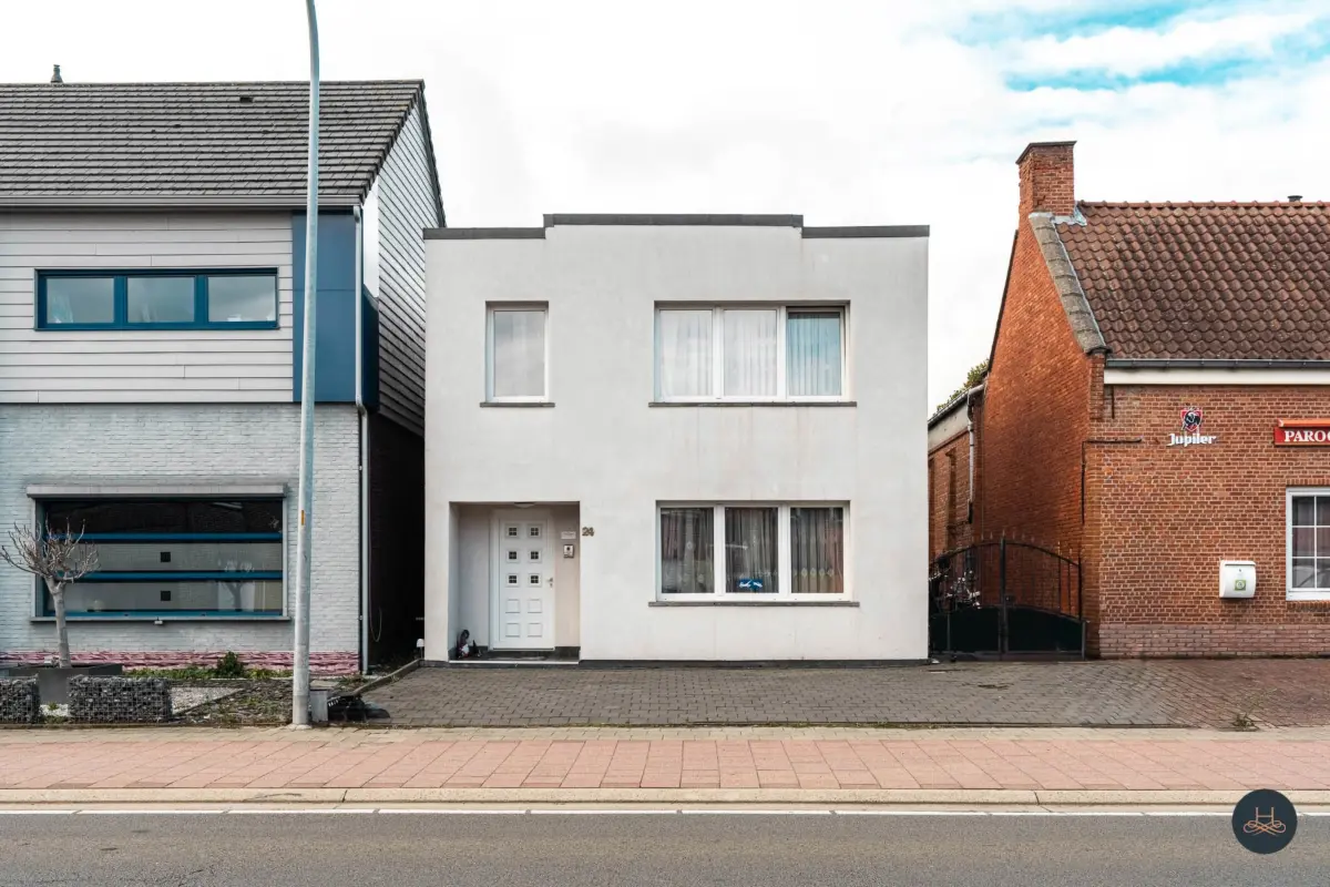 Huis te  koop in Lier 2500 449000.00€ 3 slaapkamers 263.00m² - Zoekertje 648774