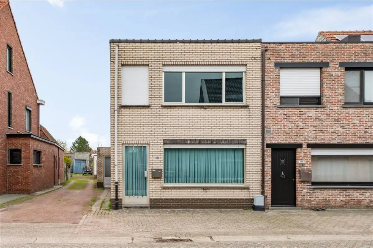 Huis te  koop in Oud-Turnhout 2360 219000.00€ 3 slaapkamers 135.00m² - Zoekertje 649378