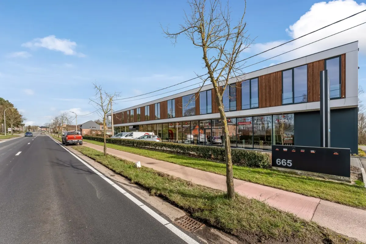 Handelszaak te  huur in Beerzel 2580 1350.00€  slaapkamers 154.00m² - Zoekertje 650383