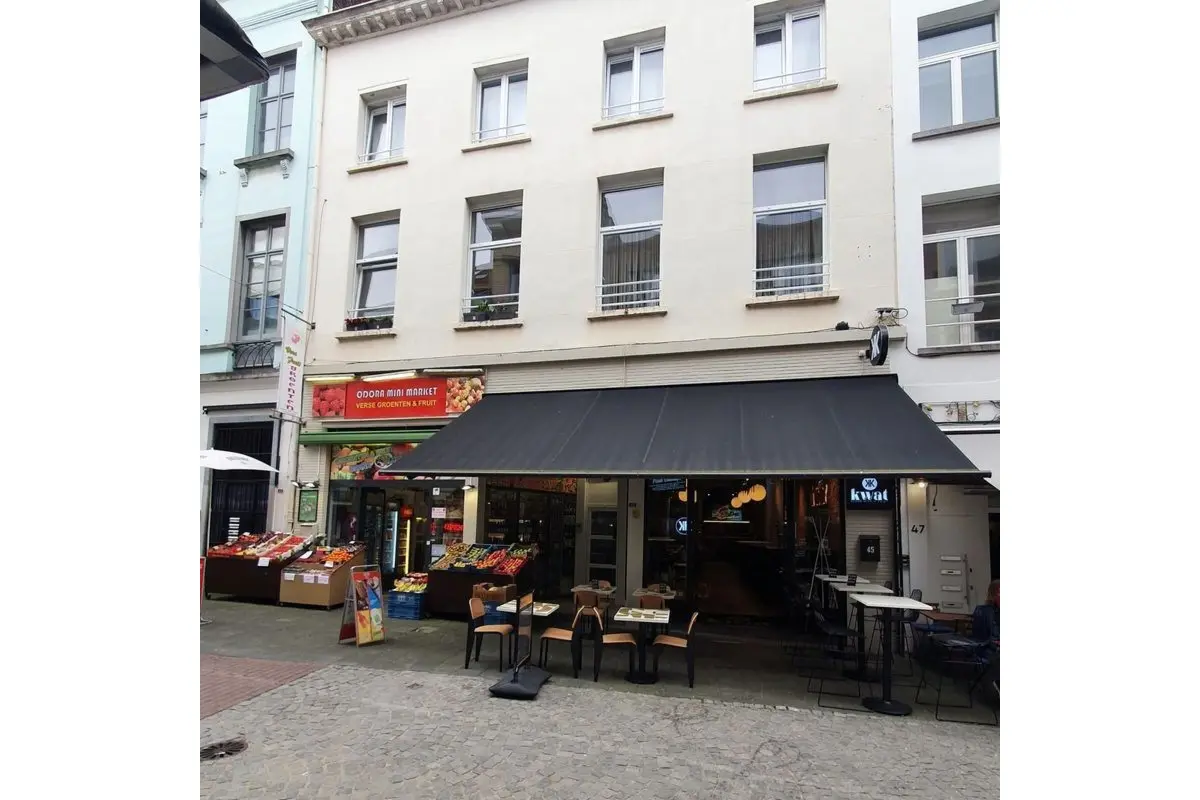 Handelszaak te  huur in Antwerpen 2000 3750.00€  slaapkamers m² - Zoekertje 652465