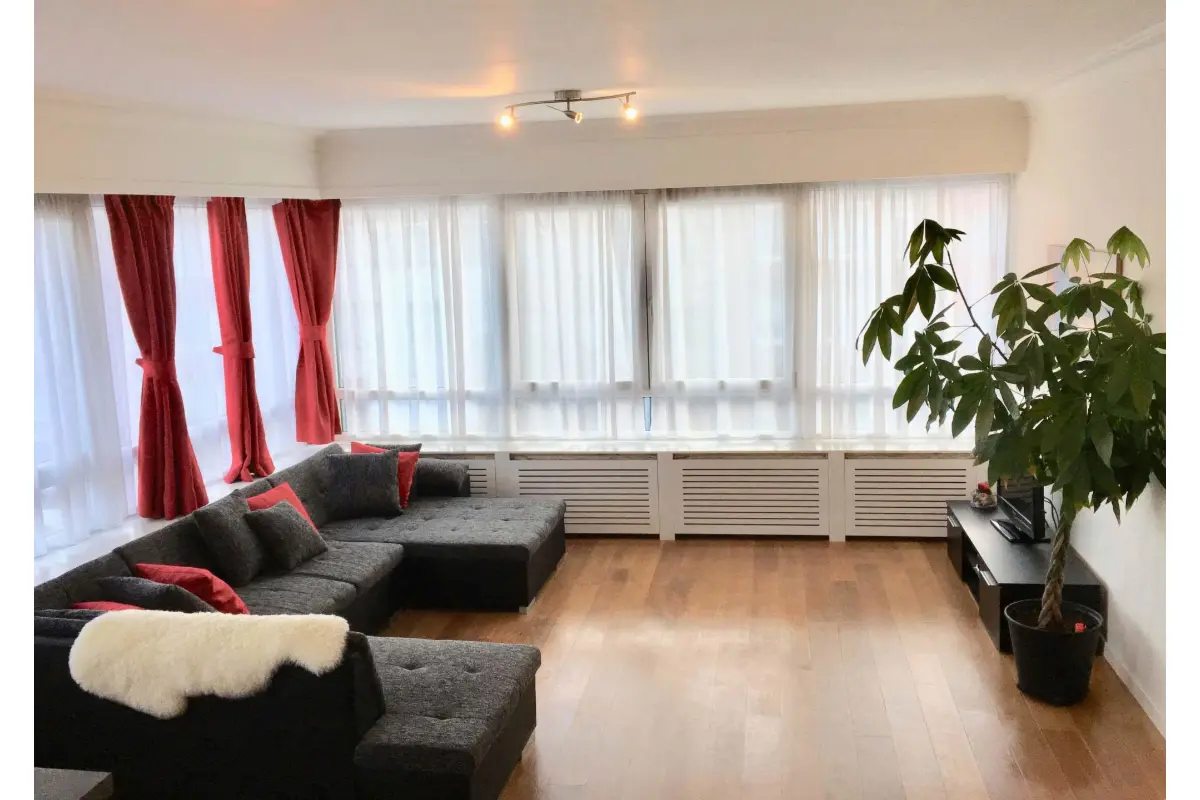 Appartement te  huur in Wilrijk 2610 975.00€ 2 slaapkamers 94.00m² - Zoekertje 652780