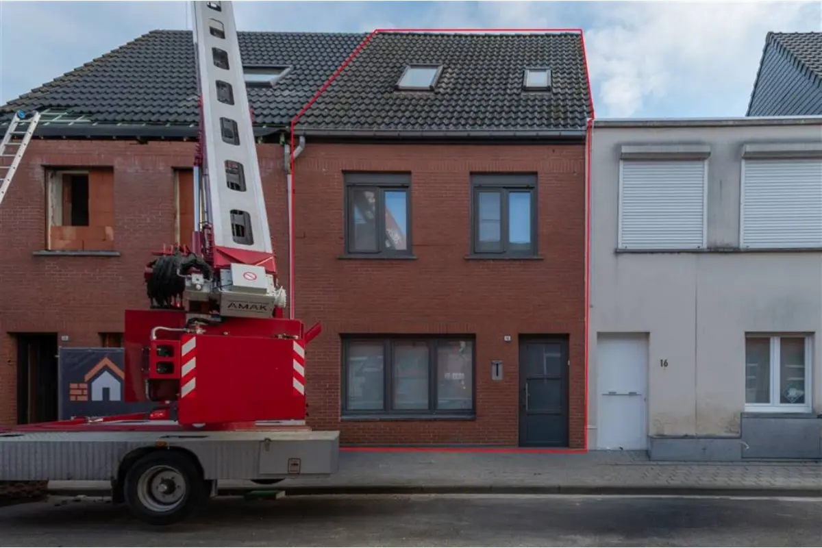 Huis te  koop in Turnhout 2300 349000.00€ 4 slaapkamers 171.00m² - Zoekertje 652854