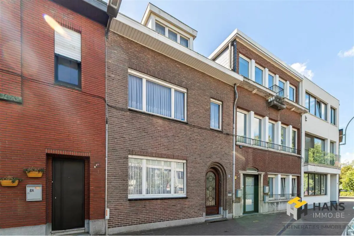 Huis te  koop in Ekeren 2180 319000.00€ 4 slaapkamers 216.00m² - Zoekertje 652360