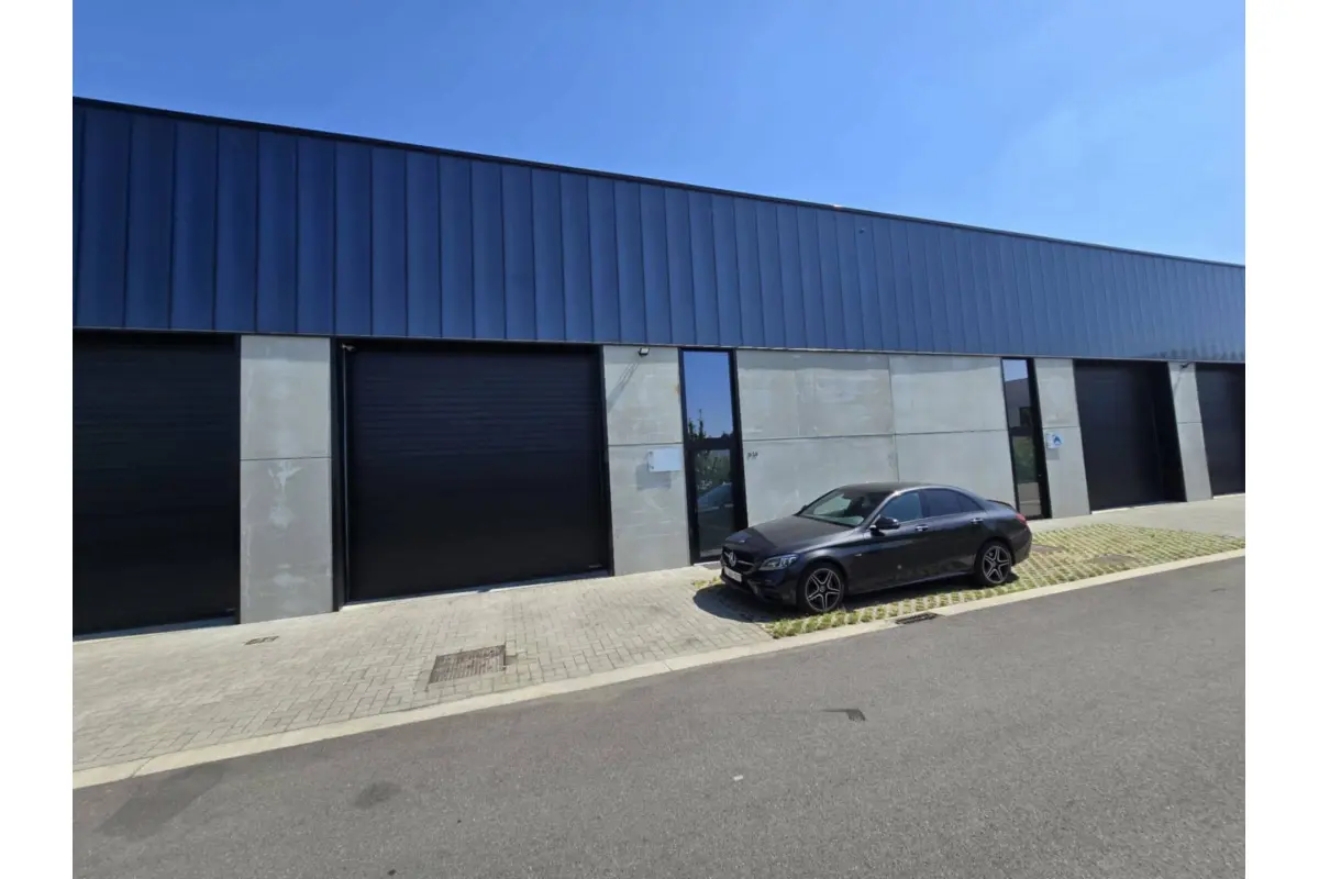 Handelszaak te  huur in Bornem 2880 1300.00€  slaapkamers 182.00m² - Zoekertje 652455