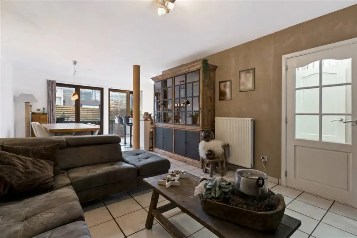 Benedenverdieping te  koop in Deurne 2100 279000.00€ 2 slaapkamers 72.00m² - Zoekertje 652879