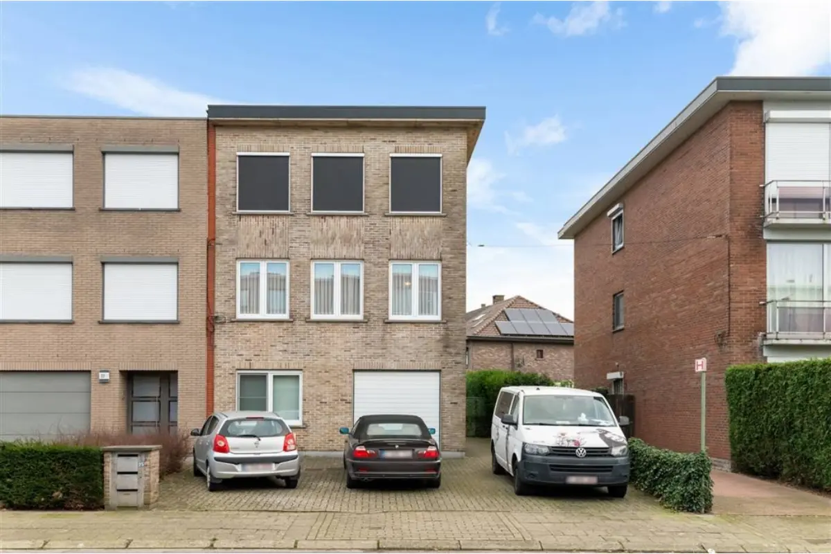 Appartement te  koop in Burcht 2070 235000.00€ 2 slaapkamers 87.00m² - Zoekertje 653060