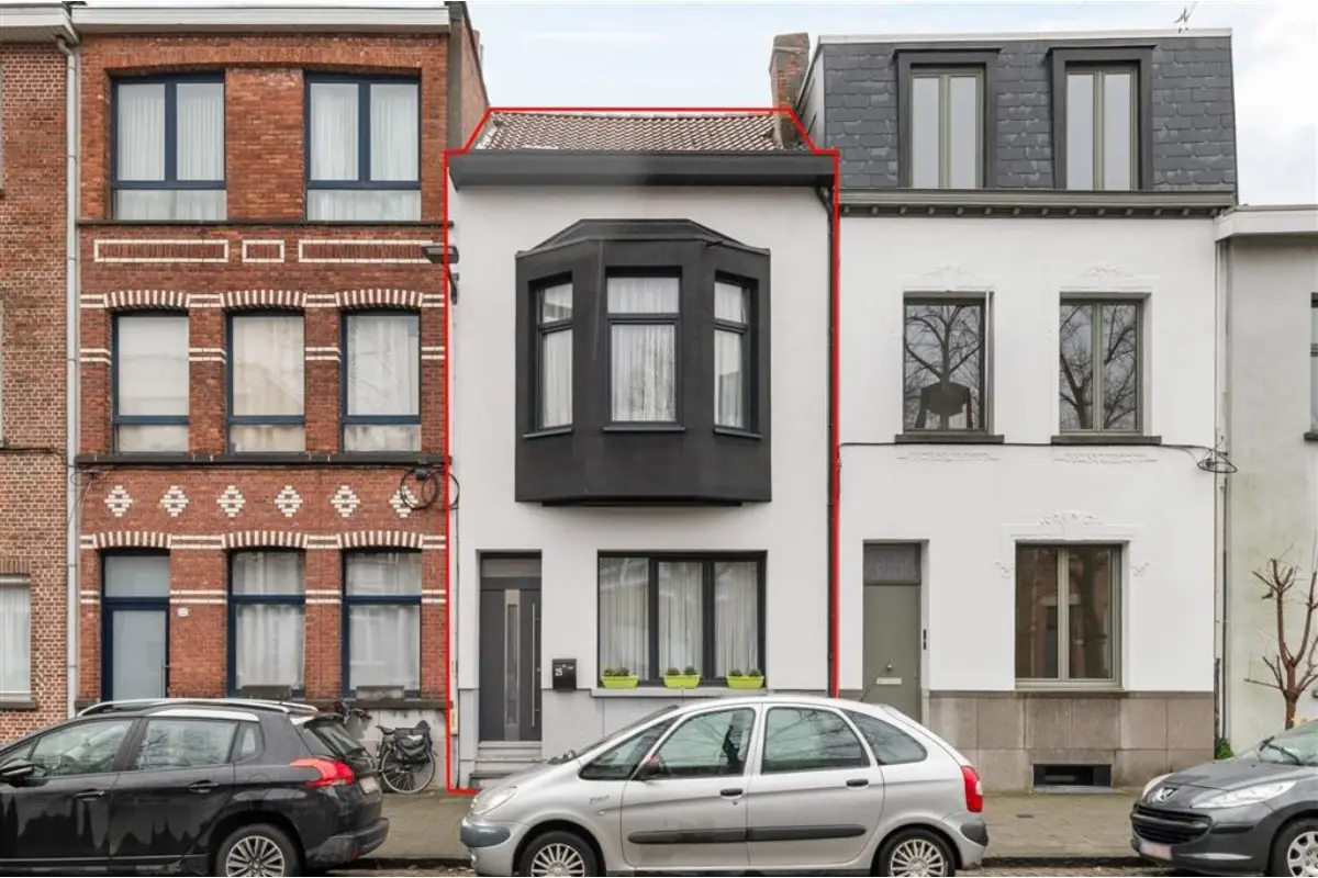 Huis te  koop in Wilrijk 2610 439000.00€ 4 slaapkamers 153.00m² - Zoekertje 653521