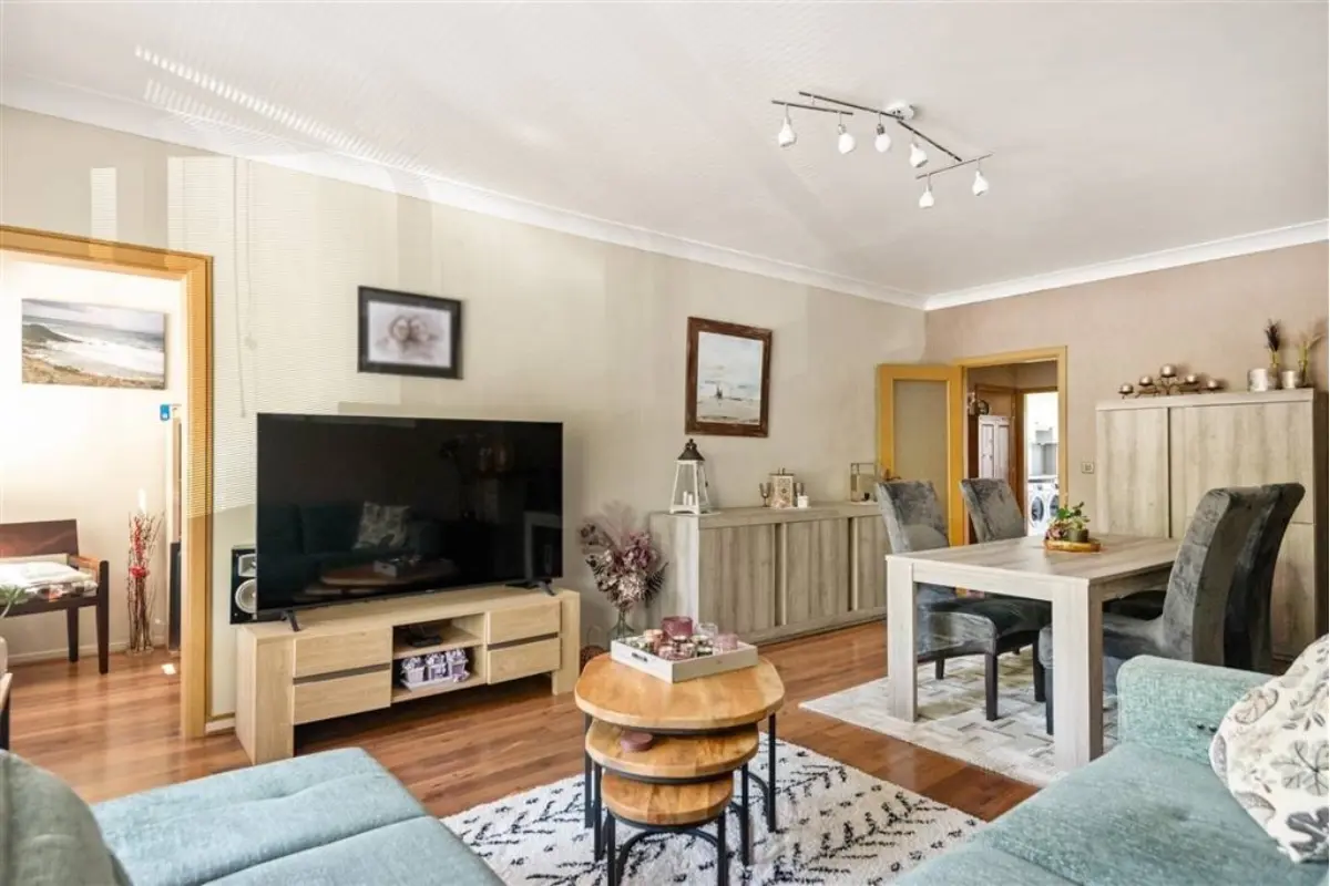 Appartement te  koop in Wilrijk 2610 264900.00€ 2 slaapkamers 85.00m² - Zoekertje 653522