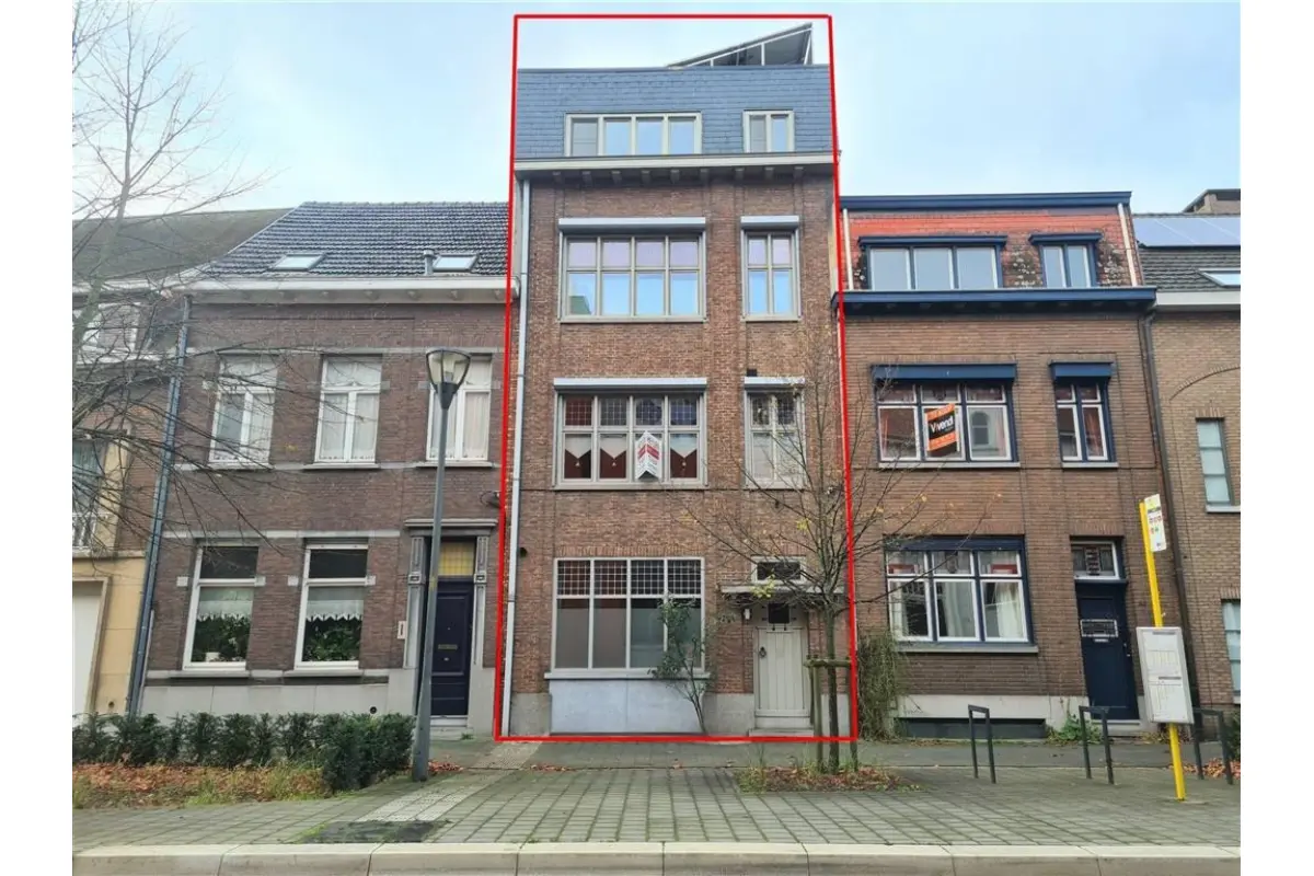Herenhuis te  huur in Turnhout 2300 1200.00€ 4 slaapkamers 240.00m² - Zoekertje 653800