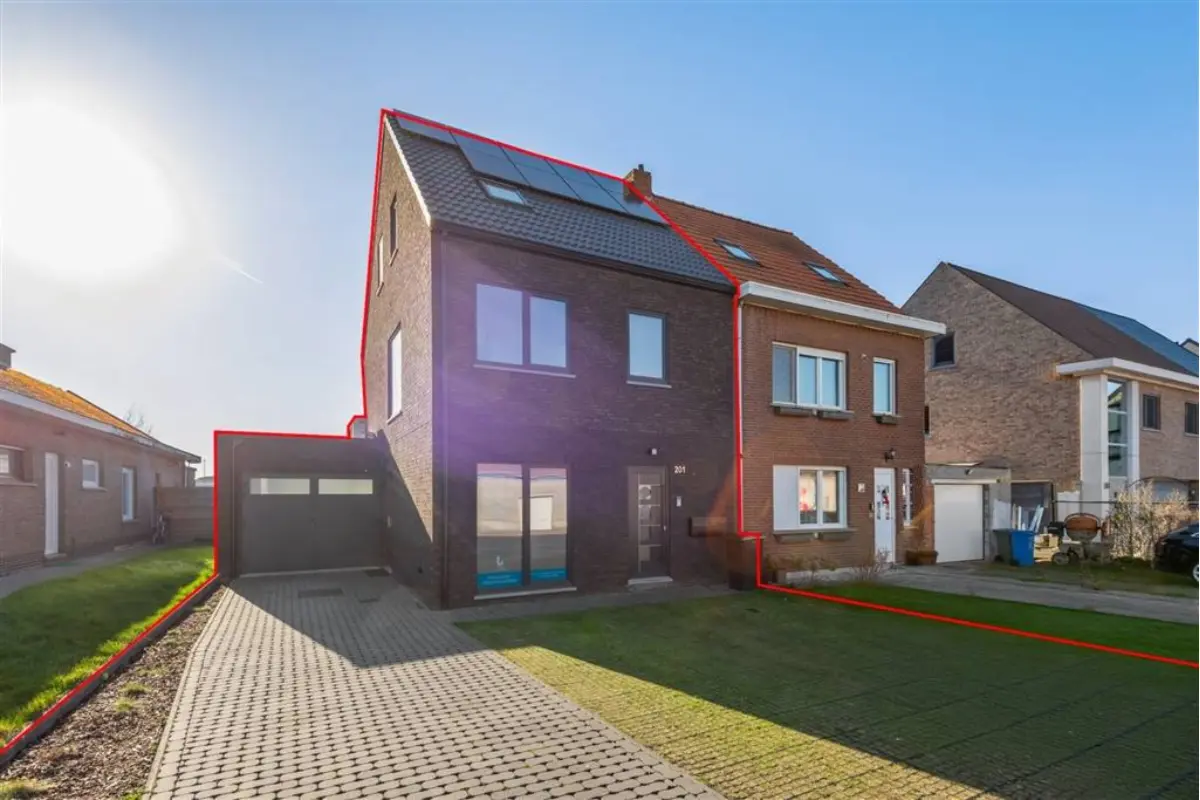 Huis te  koop in Ekeren 2180 585000.00€ 5 slaapkamers 258.00m² - Zoekertje 656467