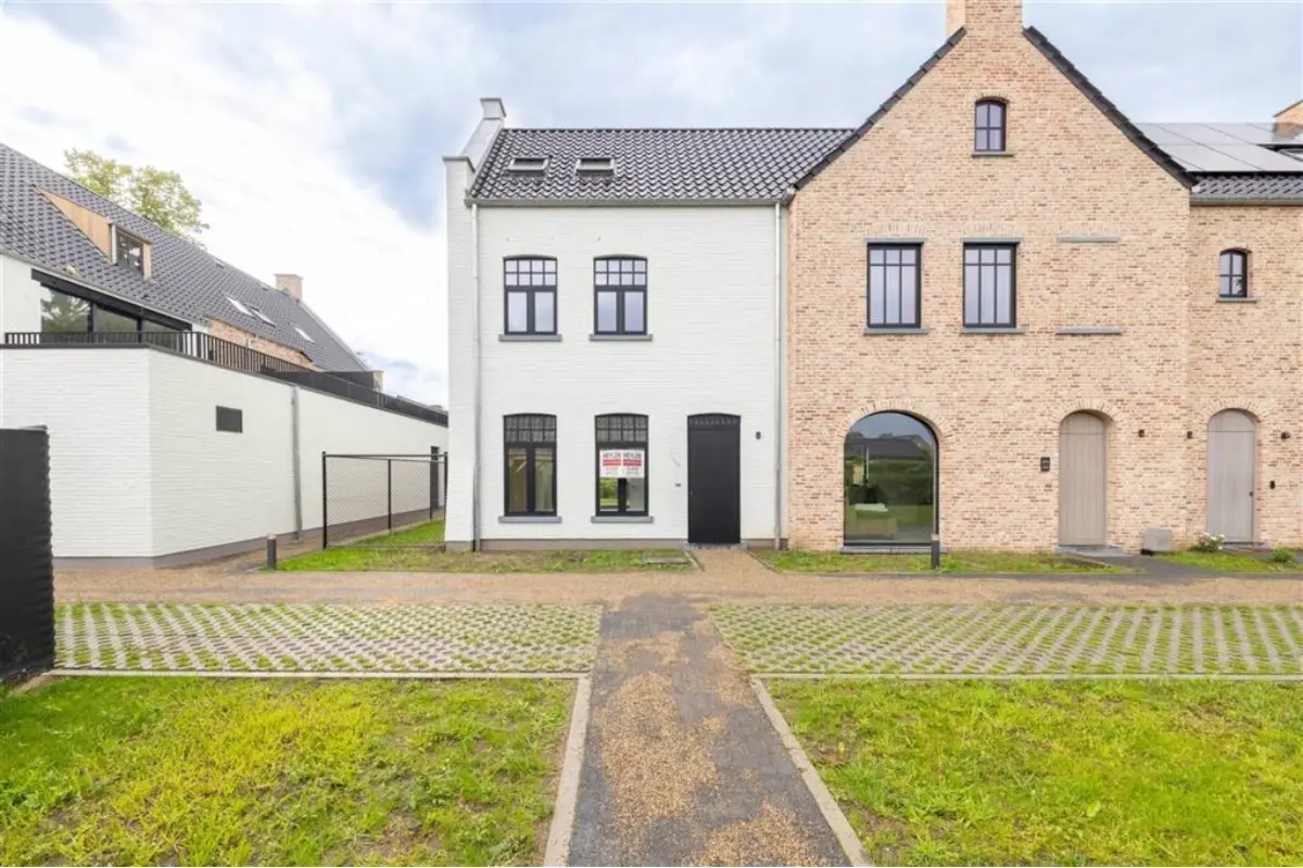 Huis te  koop in Noorderwijk 2200 469000.00€ 3 slaapkamers 171.71m² - Zoekertje 656258