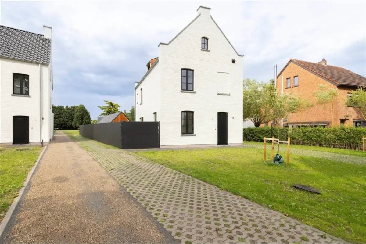 Huis te  koop in Noorderwijk 2200 539000.00€ 3 slaapkamers 177.82m² - Zoekertje 656261