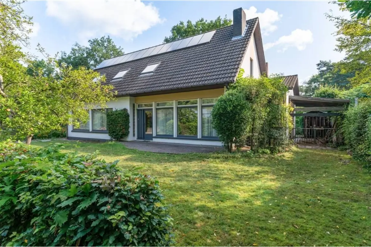 Huis te  koop in Kalmthout 2920 590000.00€ 6 slaapkamers 251.00m² - Zoekertje 657405