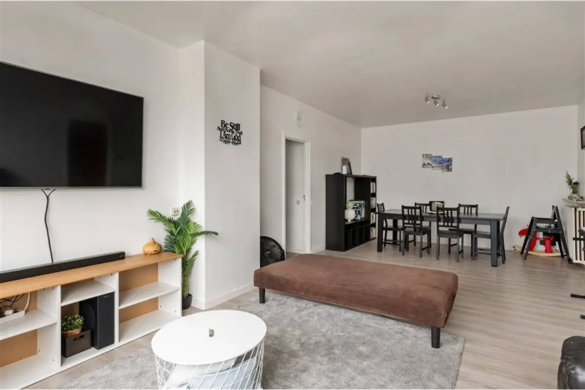 Appartement te  koop in Boom 2850 179000.00€ 2 slaapkamers 85.00m² - Zoekertje 658051