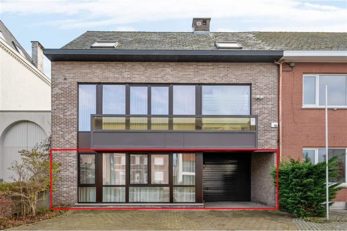 Benedenverdieping te  koop in Onze-Lieve-Vrouw-Waver 2861 395000.00€ 1 slaapkamers 125.00m² - Zoekertje 658111