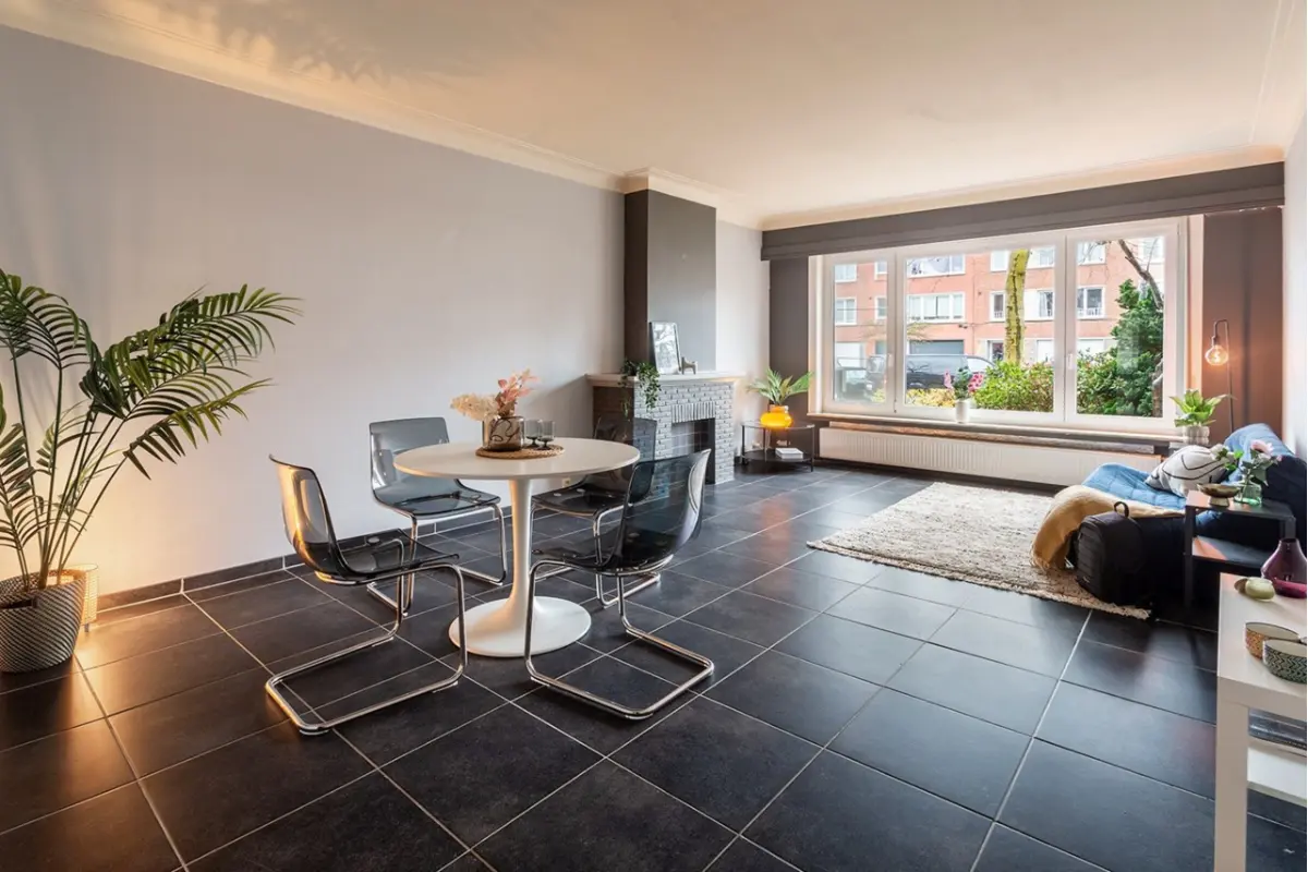 Appartement te  koop in Borsbeek 2150 240000.00€ 1 slaapkamers 72.00m² - Zoekertje 657106