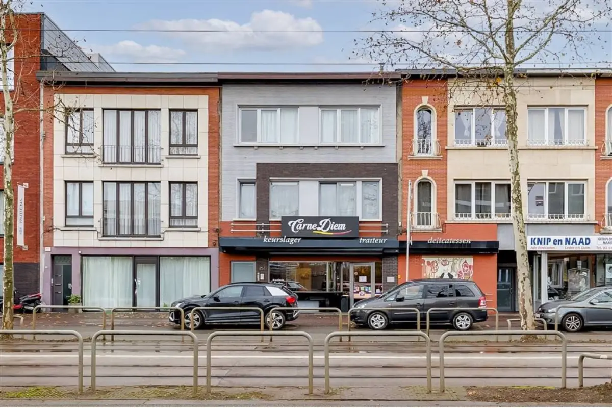 Appartementsgebouw te  koop in Mortsel 2640 745000.00€ 5 slaapkamers 340.00m² - Zoekertje 659387