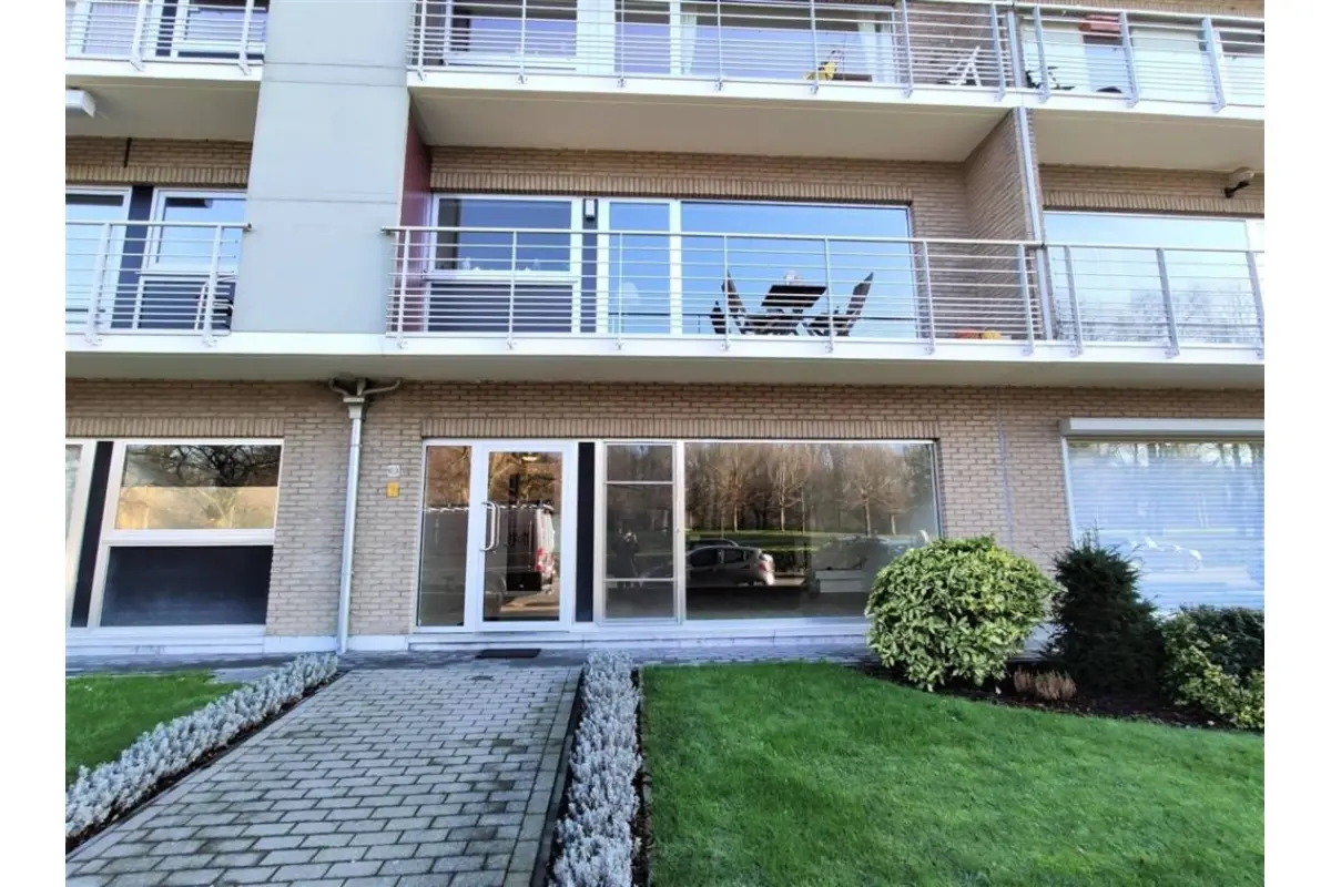 Appartement te  huur in Berchem 2600 1100.00€ 2 slaapkamers 101.00m² - Zoekertje 659443