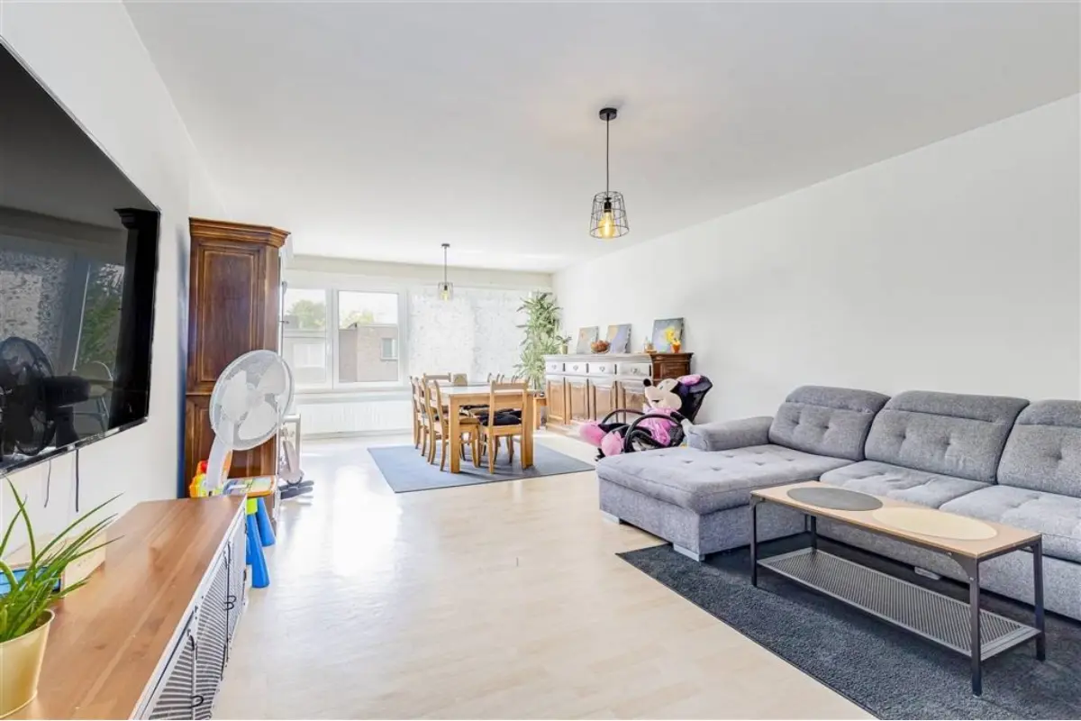 Appartement te  koop in Mortsel 2640 269000.00€ 2 slaapkamers 97.00m² - Zoekertje 659393