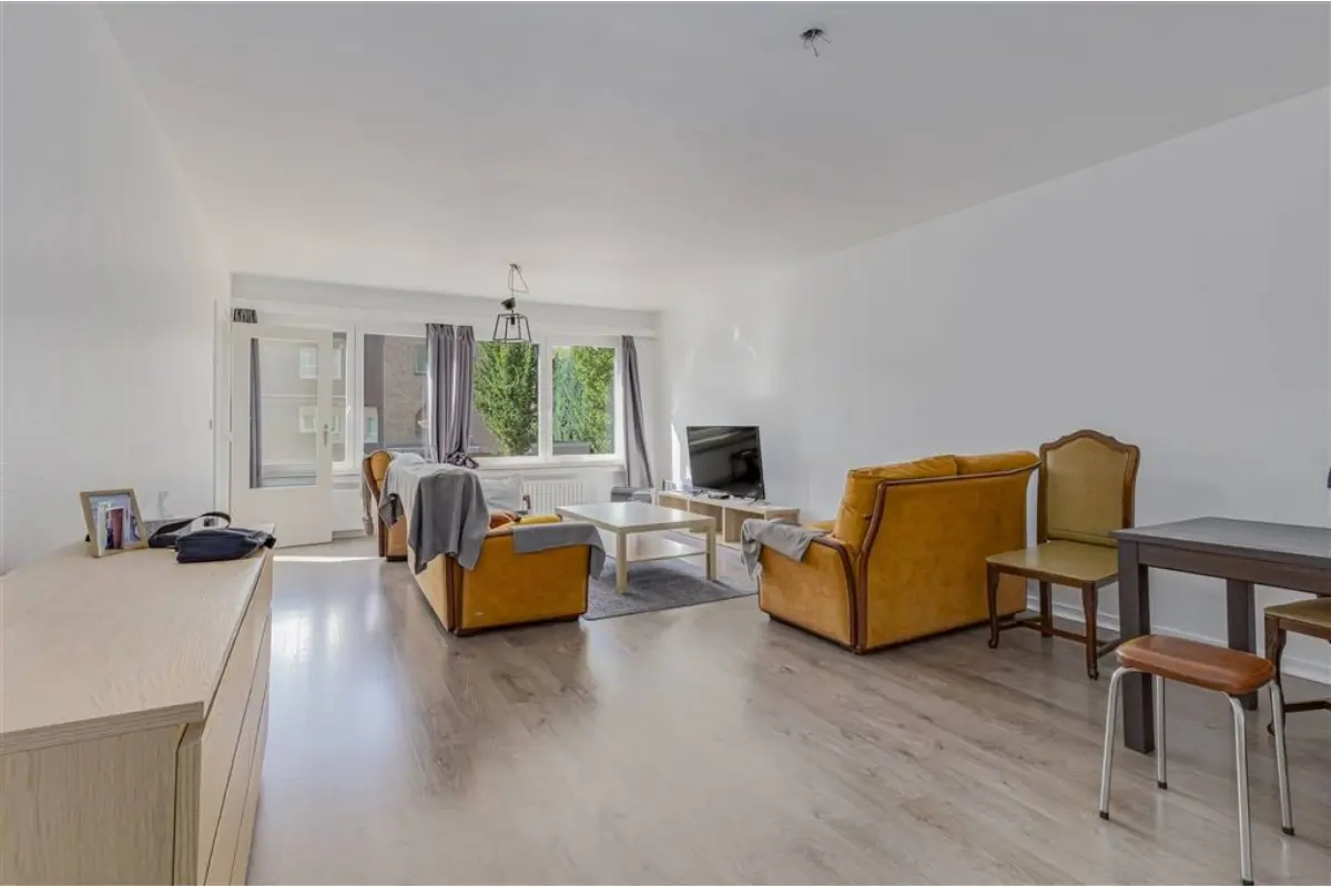 Appartement te  koop in Mortsel 2640 279000.00€ 2 slaapkamers 97.00m² - Zoekertje 659394